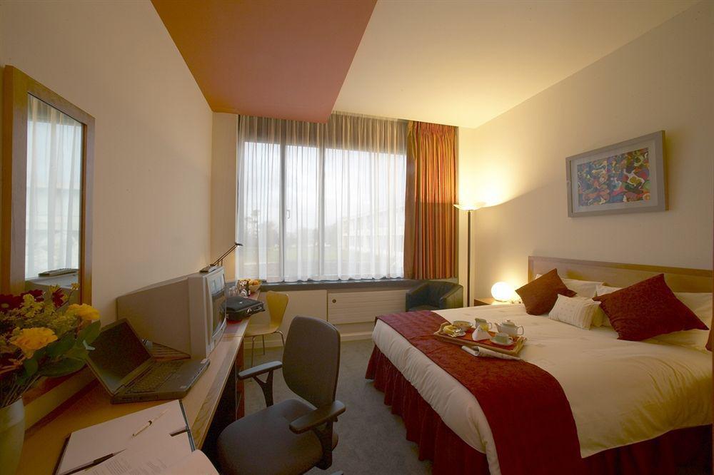 Imi Residence Sandyford Dublin Room photo